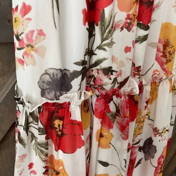 JessaKae Floral Red and White Dress - Picture 4 of 7